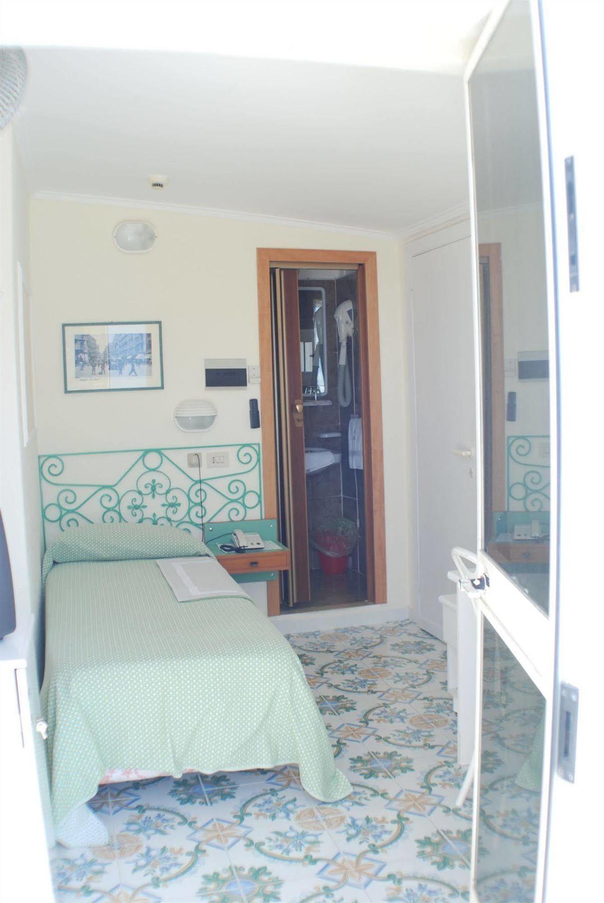 Hotel La Palma Sant'Angelo  Exterior foto